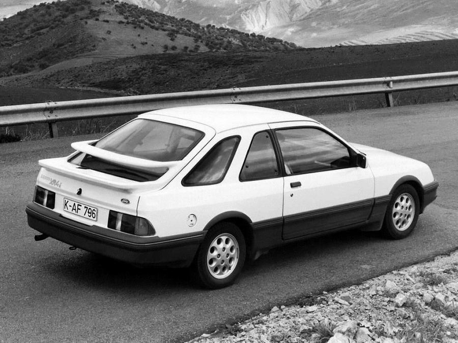  Ford Sierra XR4i 1983 года  (фото 2 из 11)